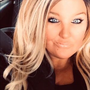 Meet your Posher, Lindsey